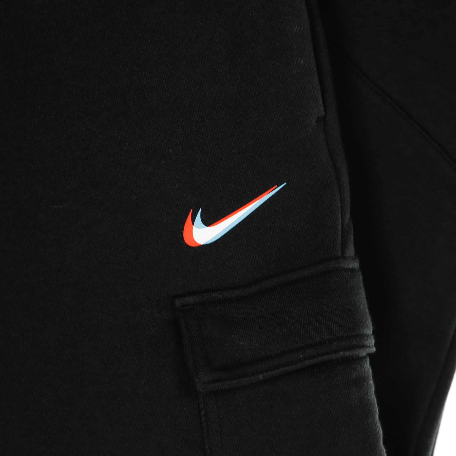 Nike Pantalone Tuta Felpato Donna W Sportswear Cargo Loose Pant Black da donna in Pantaloni sportivi Drestige - Casamassima, commercioVirtuoso.it