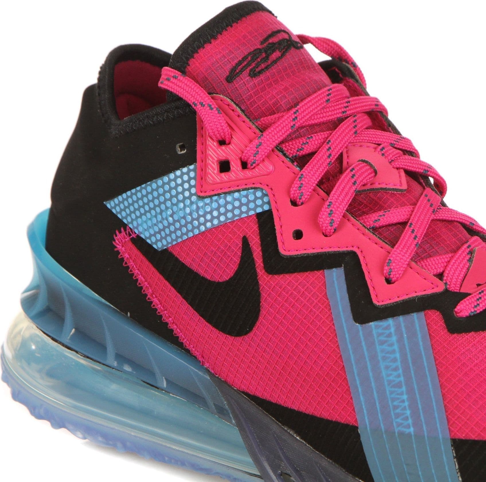 NIKE NBA Scarpa Basket Uomo Lebron Xviii Low "neon Nights" Fireberry/black/lt Blue Fury da uomo in Sneaker casual Drestige - Casamassima, commercioVirtuoso.it