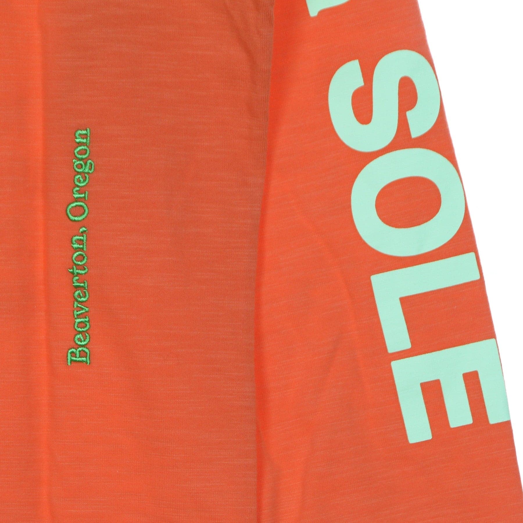 Nike Maglietta Manica Lunga Uomo Sportswear L/s Top World Tour Turf Orange da uomo in T-Shirt Drestige - Casamassima, commercioVirtuoso.it