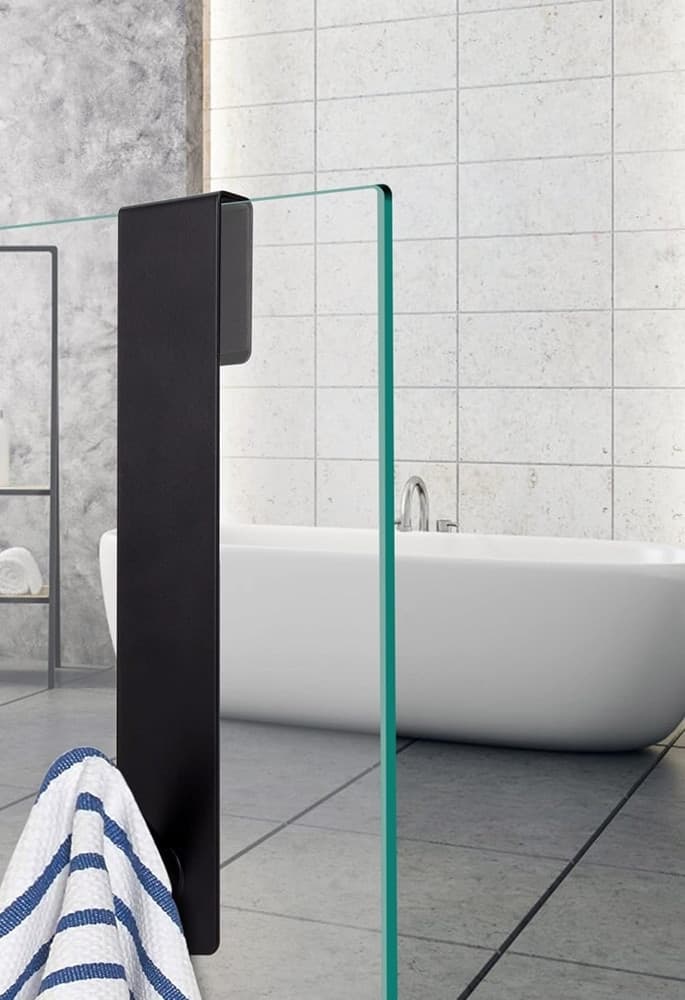 GANCIO PER BOX DOCCIA APPENDI ASCIUGAMANO ACCAPPATOIO BAGNO 4 X 18 CM NERO 87770 in Ganci portasciugamani Trade Shop italia - Napoli, commercioVirtuoso.it