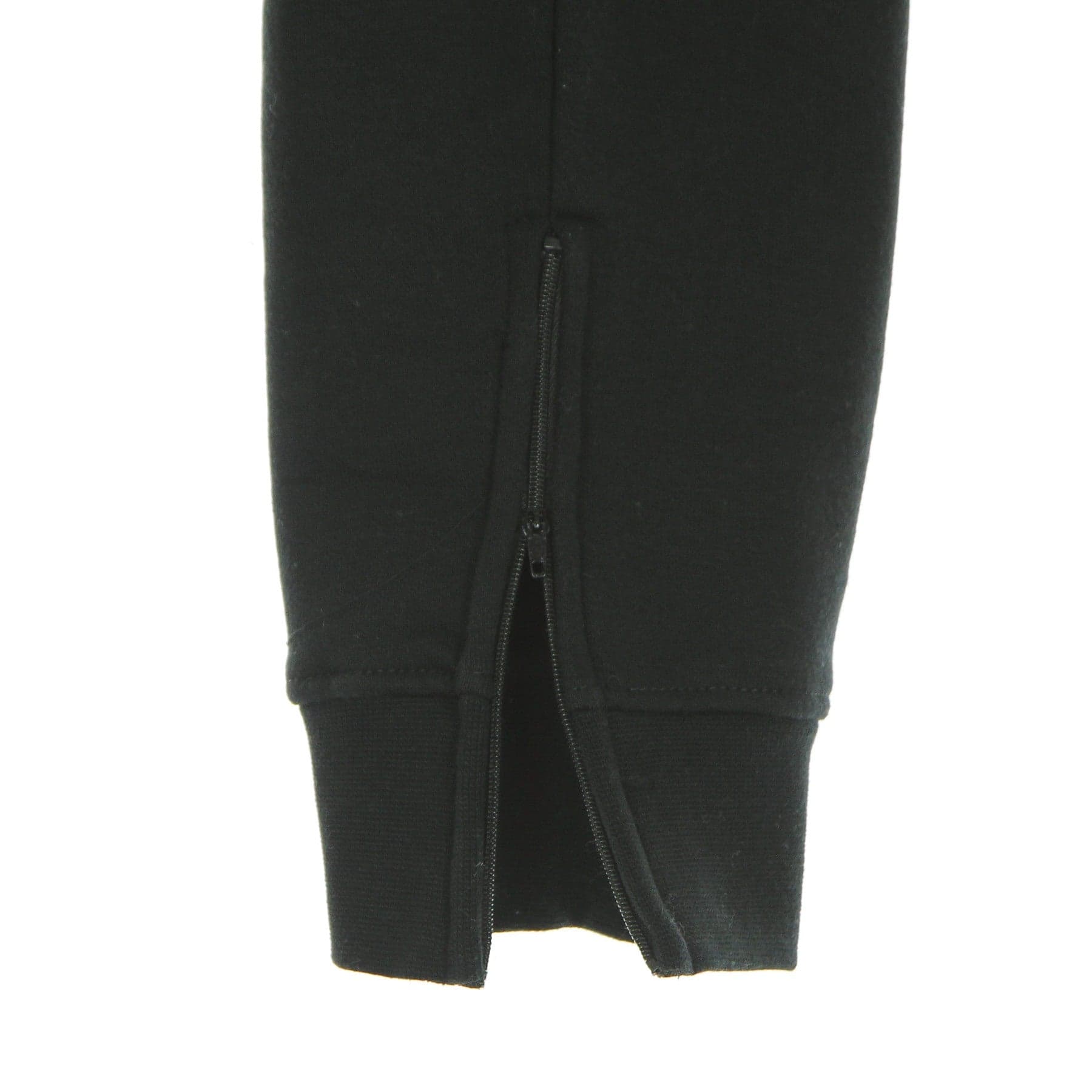 STAPLE Pantalone Tuta Felpato Uomo Pigeon Logo Sweatpant Black da uomo in Pantaloni sportivi Drestige - Casamassima, commercioVirtuoso.it