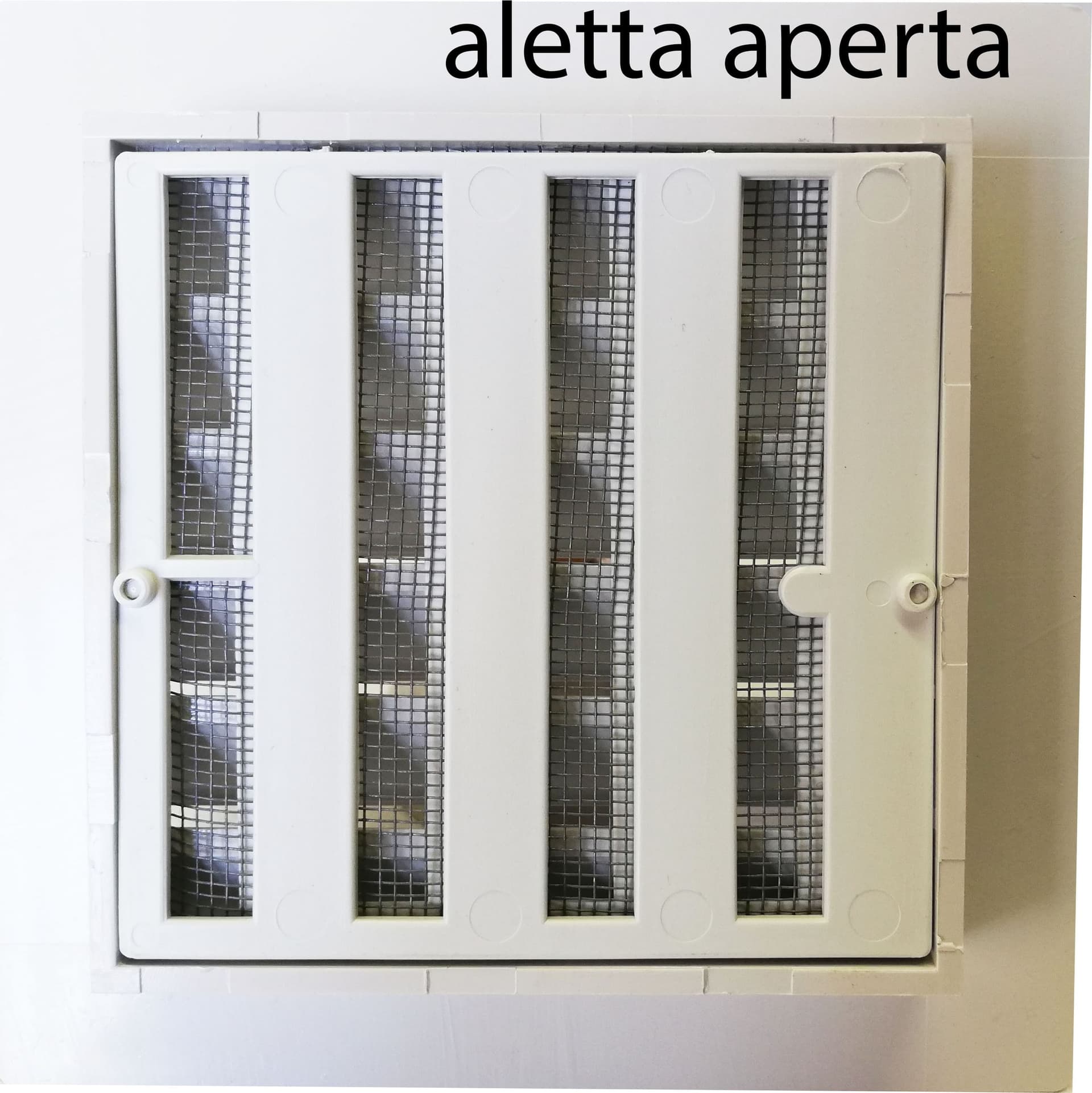 First griglia bianca tipo G da incasso con rete in Registri griglie e sfiatatoi Aloiserw.com - Altomonte, commercioVirtuoso.it