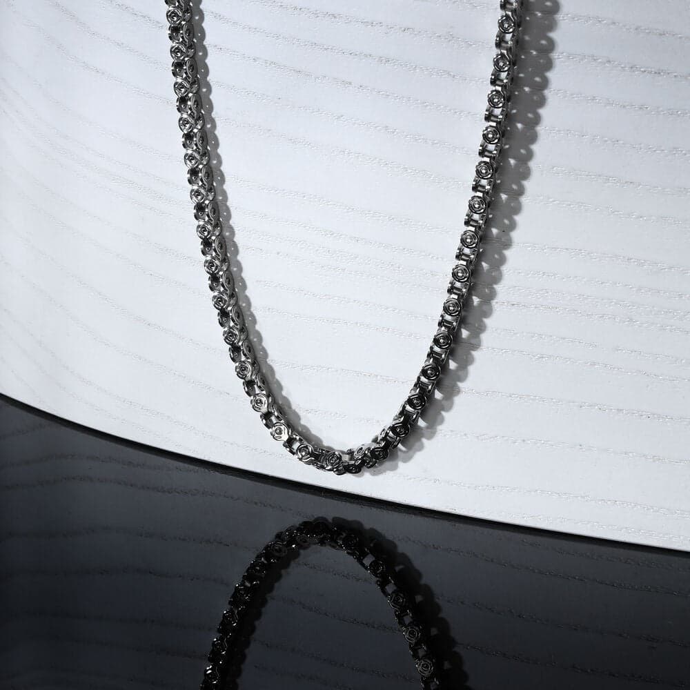 Collana SECTOR uomo Basic acciaio lucido in Collane Web Time Orologi - Milano, commercioVirtuoso.it