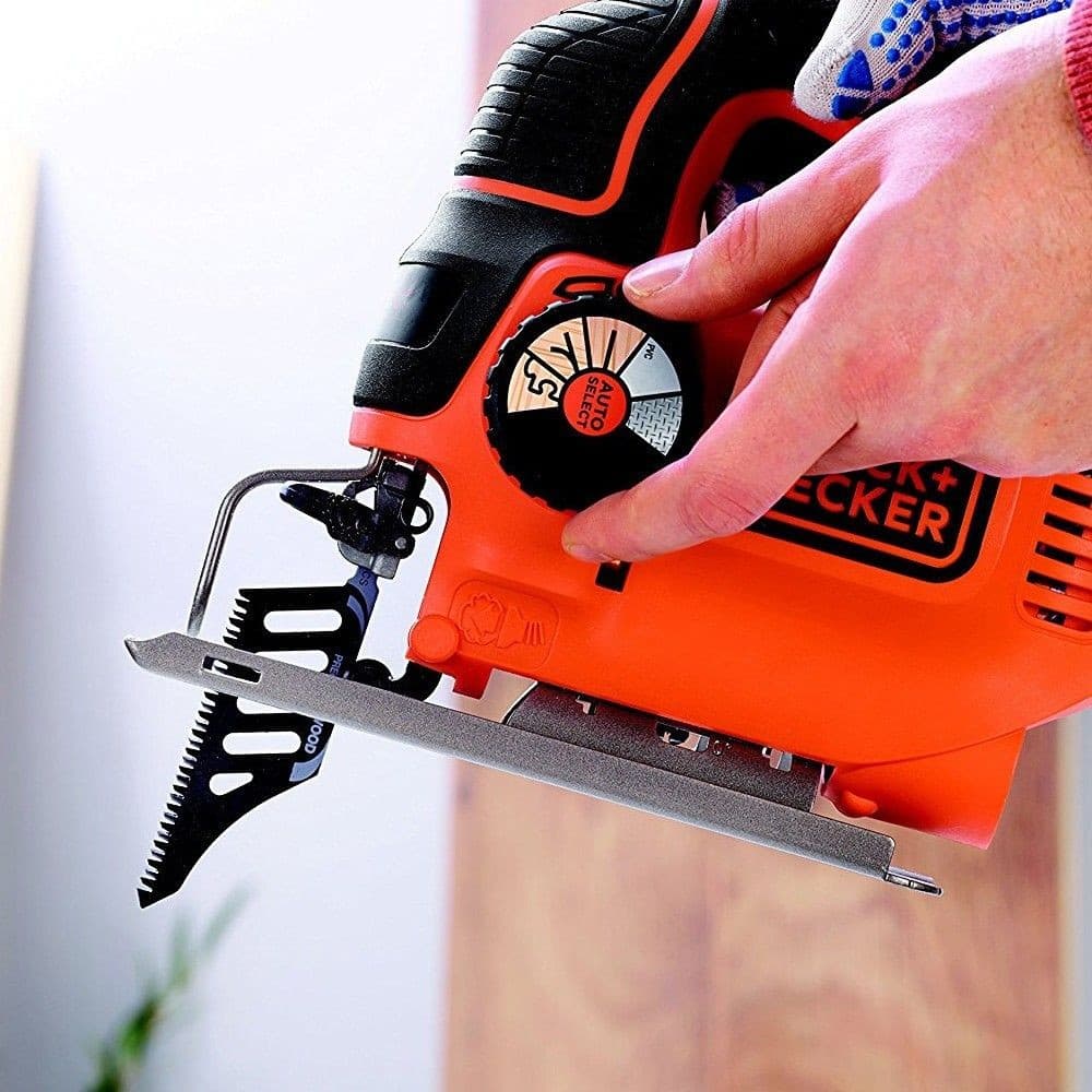 Black & Decker seghetto alternativo autoselect 620W ad azione pendolare in Seghe da traforo Aloiserw.com - Altomonte, commercioVirtuoso.it