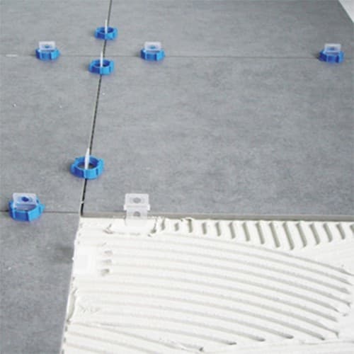 Ghiera con filetto blister da 100PZ in Inserti per bullone Aloiserw.com - Altomonte, commercioVirtuoso.it