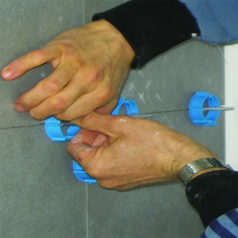 Ghiera con filetto blister da 100PZ in Inserti per bullone Aloiserw.com - Altomonte, commercioVirtuoso.it