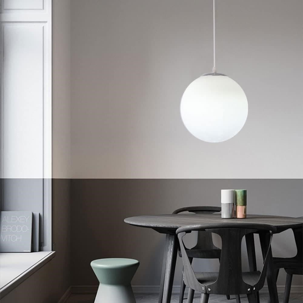 LAMPADARIO A SOSPENSIONE ARGENTO CON SFERA VETRO BIANCO ATTACCO E27 MINIMAL 33511 in Lampade a sospensione Trade Shop italia - Napoli, commercioVirtuoso.it