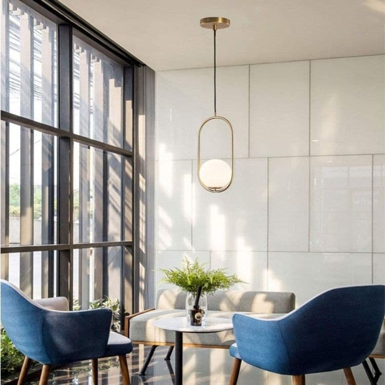 LAMPADARIO A SOSPENSIONE ORO OVALE CON SFERA VETRO ATTACCO E27 MODERNA MINIMAL 32835 in Lampade a sospensione Trade Shop italia - Napoli, commercioVirtuoso.it