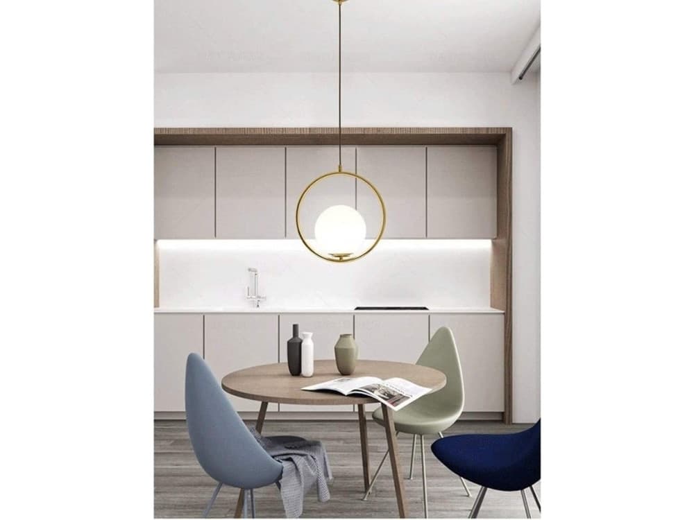 LAMPADARIO A SOSPENSIONE CERCHIO METALLO CON SFERA VETRO BIANCO ATTACCO E27 ORO 32811 in Lampade a sospensione Trade Shop italia - Napoli, commercioVirtuoso.it