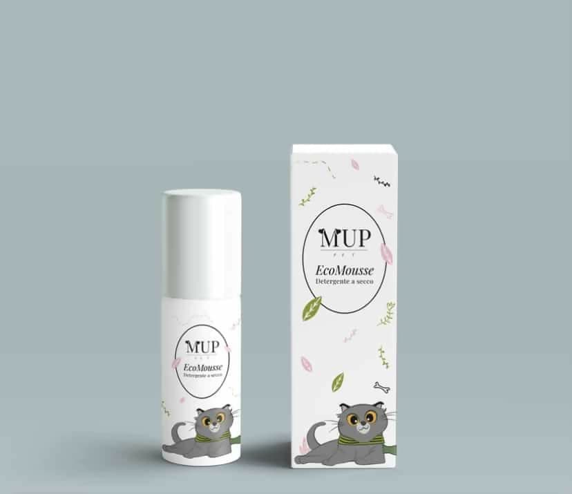 Mup pet ecomousse detergente a secco è una mousse detergente utile per detergere senza acqua il pelo di cani e gatti - flacone da 100ml