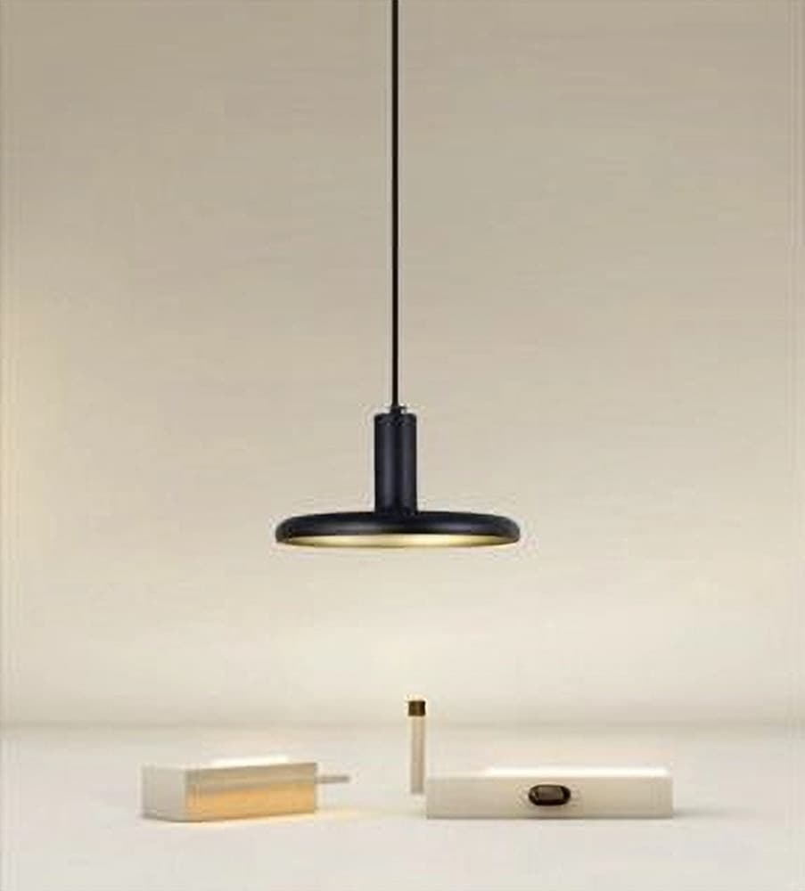 LAMPADARIO A SOSPENSIONE DESIGN MODERNO CON PARALUME IN FERRO NERO ORO E27 IP20 33757 in Lampade a sospensione Trade Shop italia - Napoli, commercioVirtuoso.it