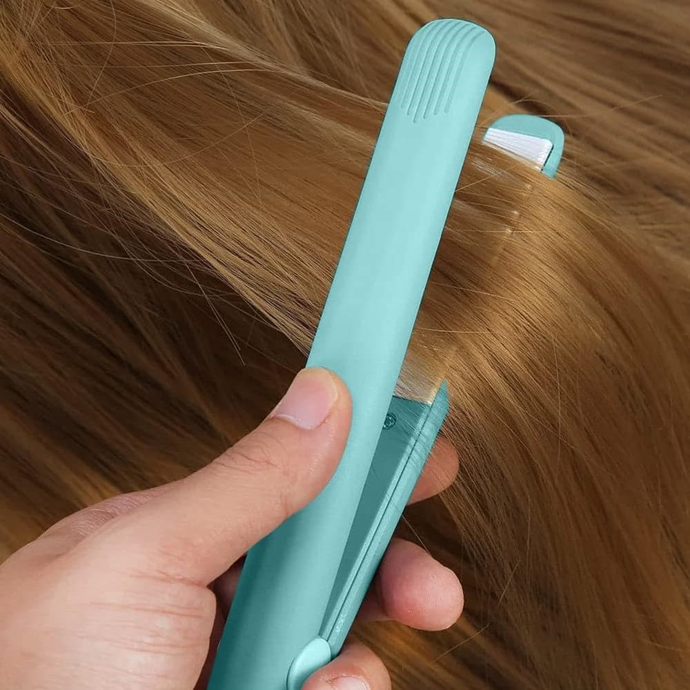 MINI PIASTRA PER CAPELLI 2 IN 1 PORTATILE IN CERAMICA TORMALINA PER CASA SALONE in Piastre per capelli Trade Shop italia - Napoli, commercioVirtuoso.it