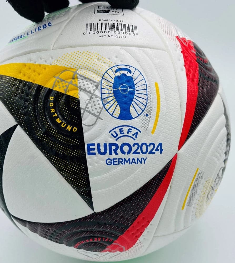 PALLONE DA CALCIO UFFICIALE UEFA EURO TAGLIA 5 TERMOSALDATO REGALO PER LUI / LEI in Palloni da calcio Trade Shop italia - Napoli, commercioVirtuoso.it