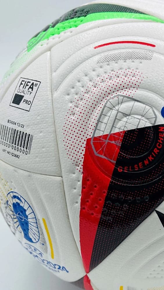 PALLONE DA CALCIO UFFICIALE UEFA EURO TAGLIA 5 TERMOSALDATO REGALO PER LUI / LEI in Palloni da calcio Trade Shop italia - Napoli, commercioVirtuoso.it