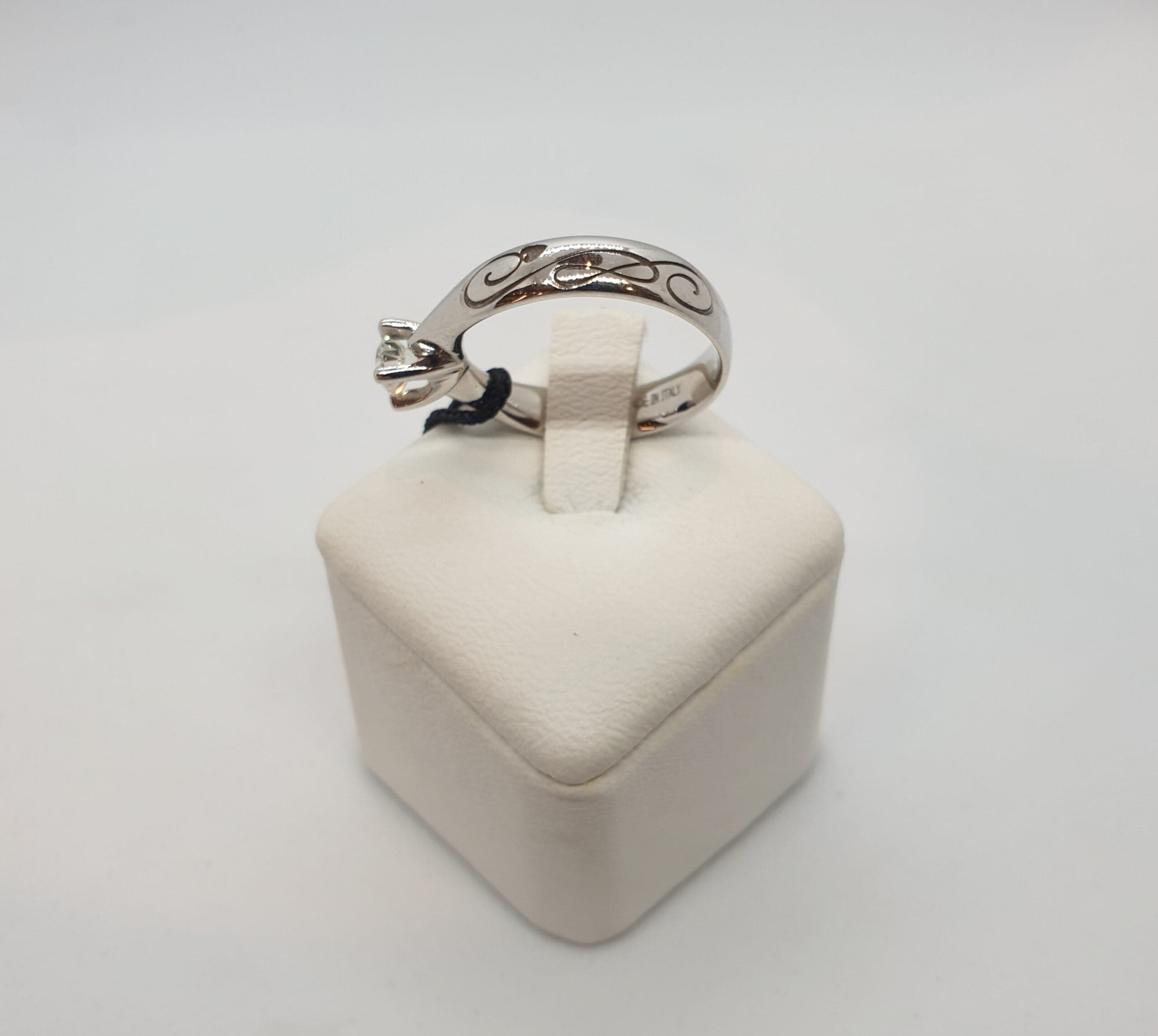 Anello solitario donna RECARLO R59SO005/040G05 in Anelli Gioielleria Cameli - Monte Urano, commercioVirtuoso.it
