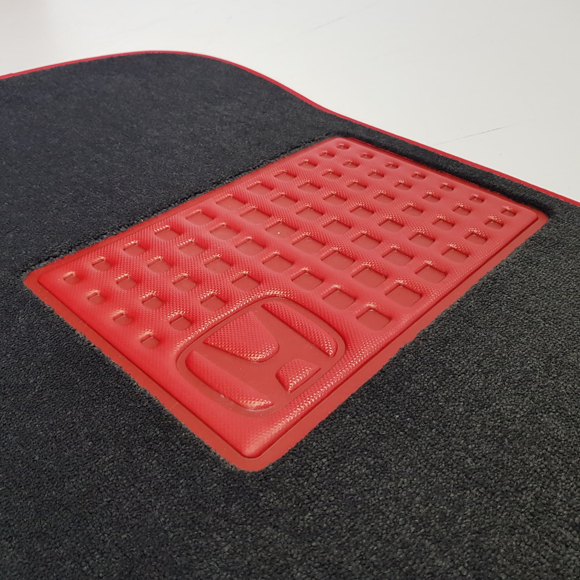 Tappetini in moquette (Velluto) per Honda Civic X (2016-2021) TypeR in Tappetini antiscivolo Autooggetti.it - Roma, commercioVirtuoso.it