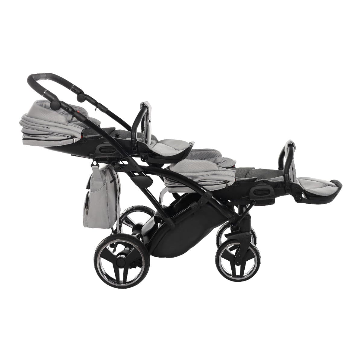 Junama Diamond Basic Gemellare Slim V2 2 in 1 Light Grey/Telaio Nero in Passeggini gemellari e doppi La Casa Del Bebè - Napoli, commercioVirtuoso.it