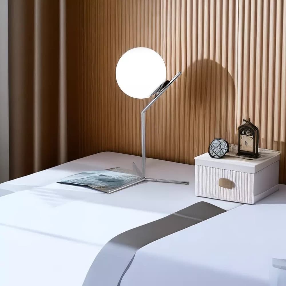 LAMPADA SCRIVANIA RAMO CON SFERA E27 ARGENTO LUCIDO LUCE TAVOLO MINIMAL LED 10236 in Lampade da lavoro Trade Shop italia - Napoli, commercioVirtuoso.it