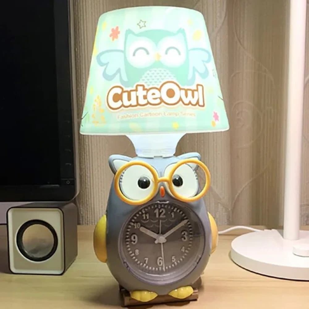 LAMPADA DA SCRIVANIA CON OROLOGIO INTEGRATO A FORMA DI GUFO STANZA BAMBINI 13X26CM in Lampade da tavolo e abat-jour Trade Shop italia - Napoli, commercioVirtuoso.it