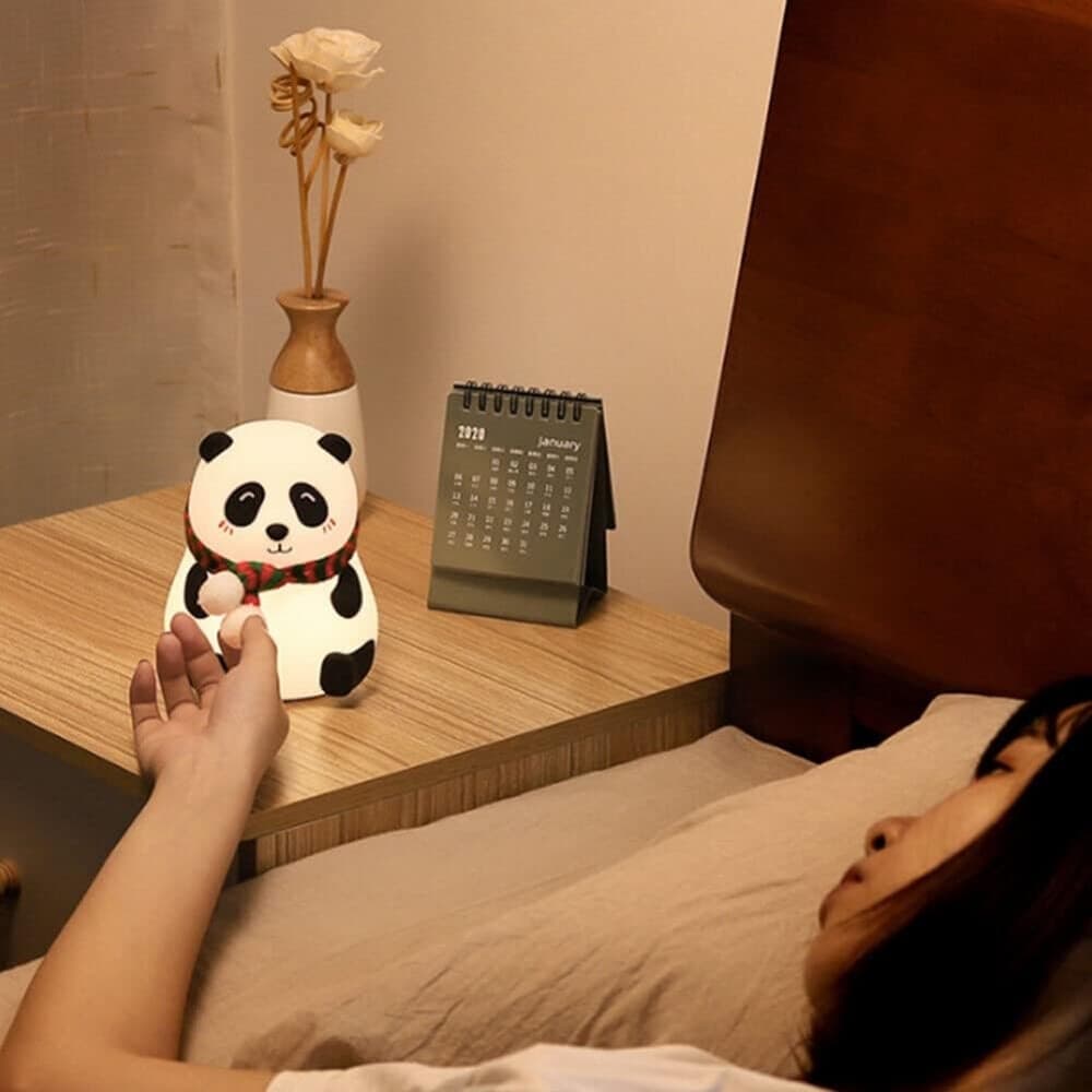 LUCE NOTTURNA PANDA LED SENSORE TOUCH LAMPADA DA TAVOLO USB RICARICABILE CAMERA in Luci notturne per bambini Trade Shop italia - Napoli, commercioVirtuoso.it