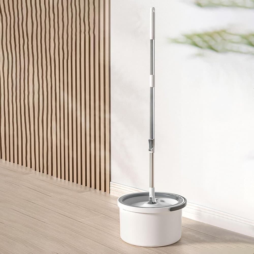 SET SCOPA SECCHIO IGIENICO MANI LIBERE SISTEMA PULIZIA PAVIMENTI CAPACITÀ 2,5 LT in Mop bagnato e asciutto Trade Shop italia - Napoli, commercioVirtuoso.it