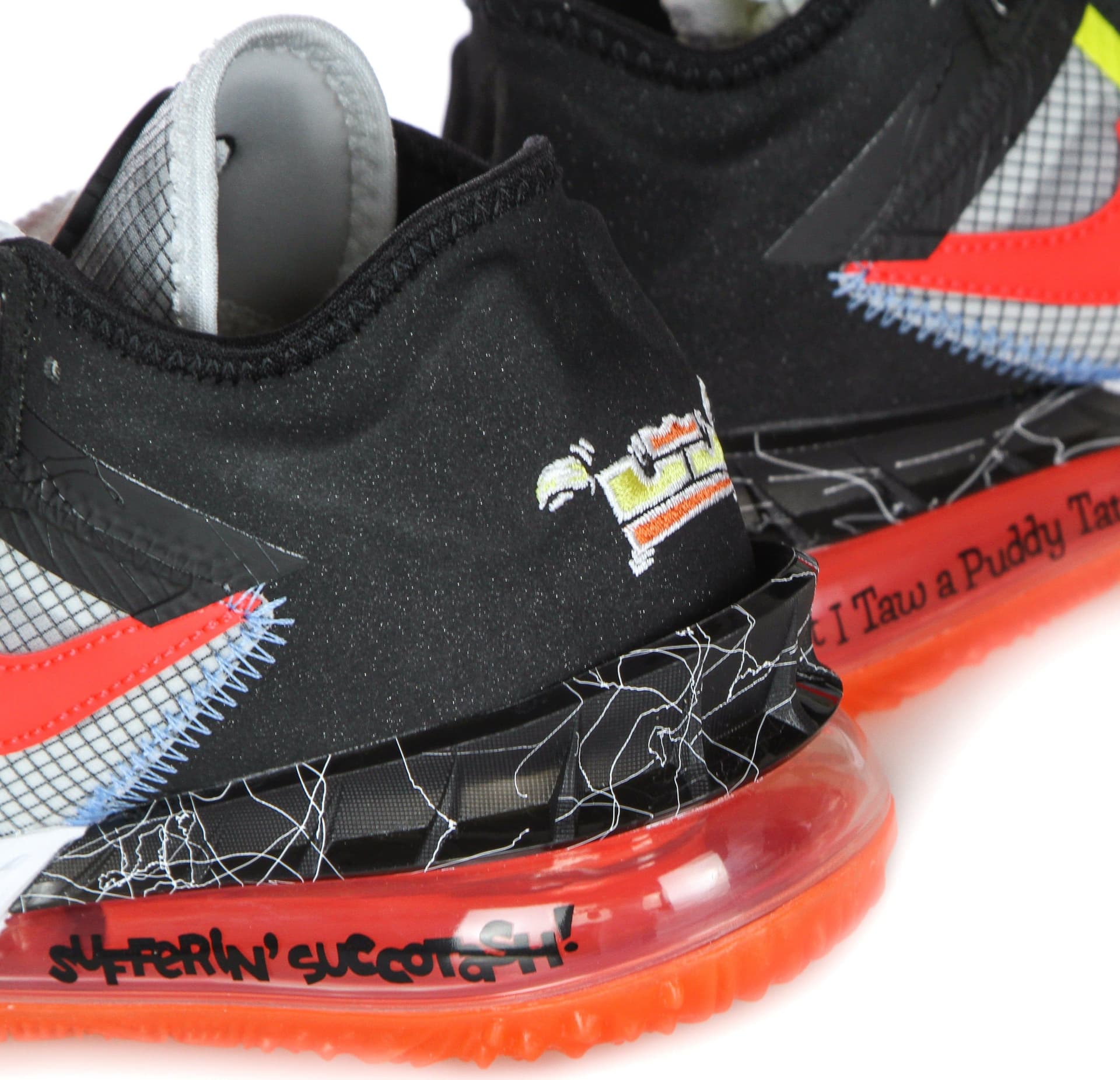 NIKE NBA Scarpa Basket Uomo Lebron Xviii Low "sylvester Vs Tweety" X Space Jam White/bright Crimson/black/yellow Strike da uomo in Scarpe da Basket da donna Drestige - Casamassima, commercioVirtuoso.it