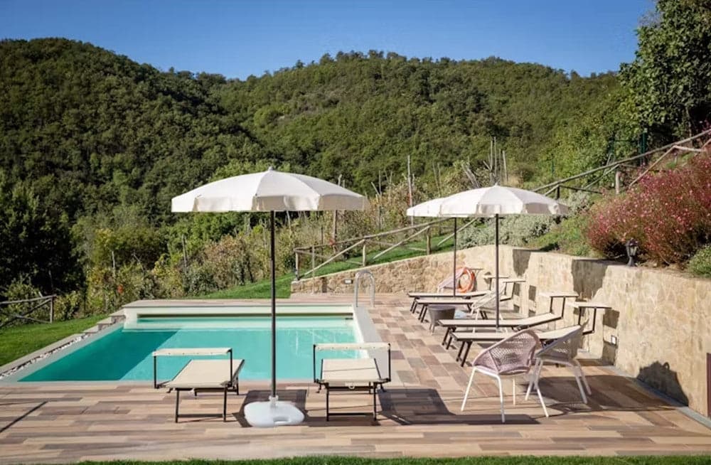 BASE PER OMBRELLONE DA GIARDINO SPIAGGIA RIEMPIBILE 14LT 44.5X44.5XH10CM BIANCO 008654 in Basi e supporti per ombrelloni Trade Shop italia - Napoli, commercioVirtuoso.it