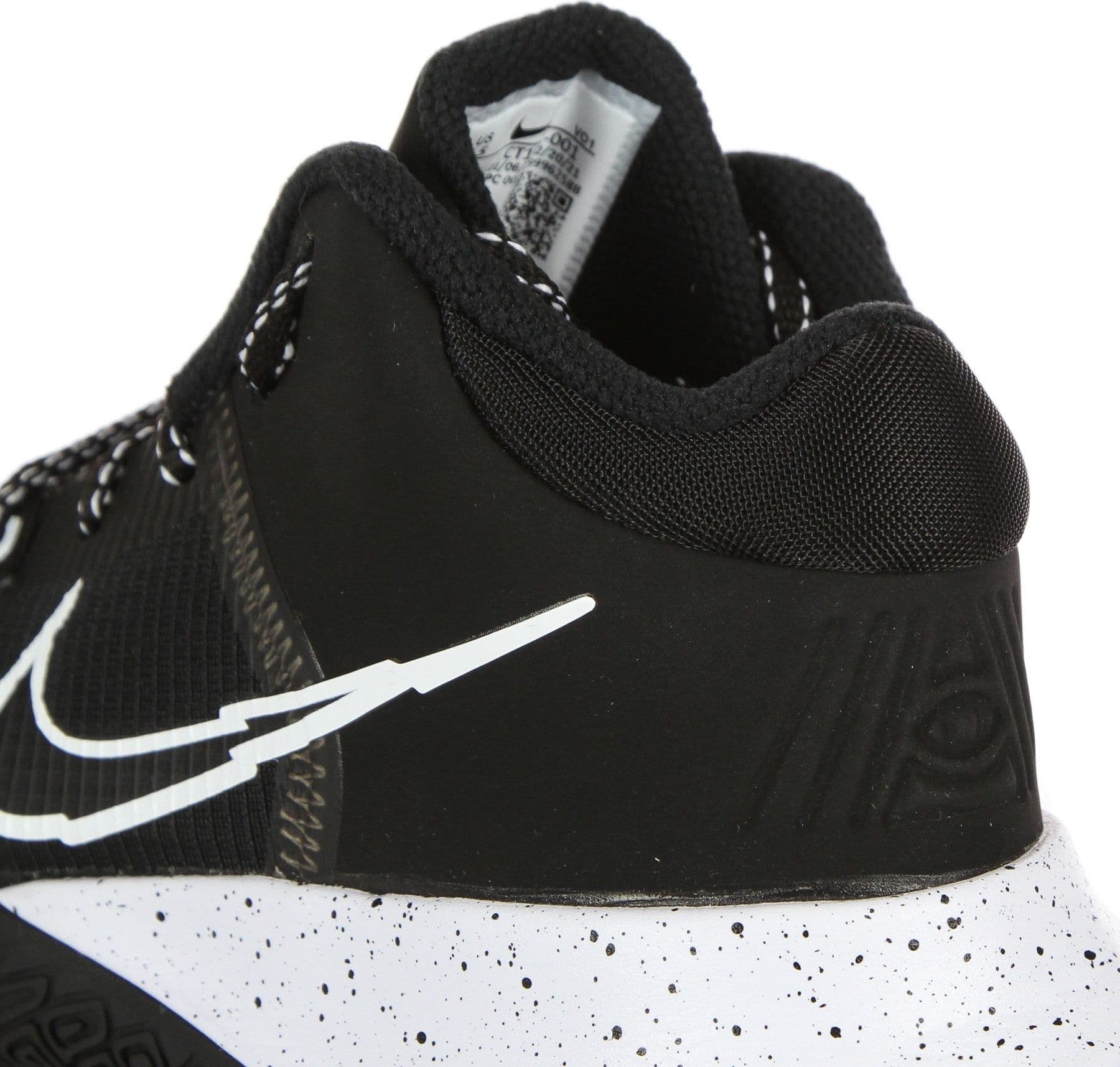 NIKE NBA Scarpa Alta Uomo Kyrie Flytrap 4 Black/white/metallic Silver da uomo in Scarpe da Basket da donna Drestige - Casamassima, commercioVirtuoso.it