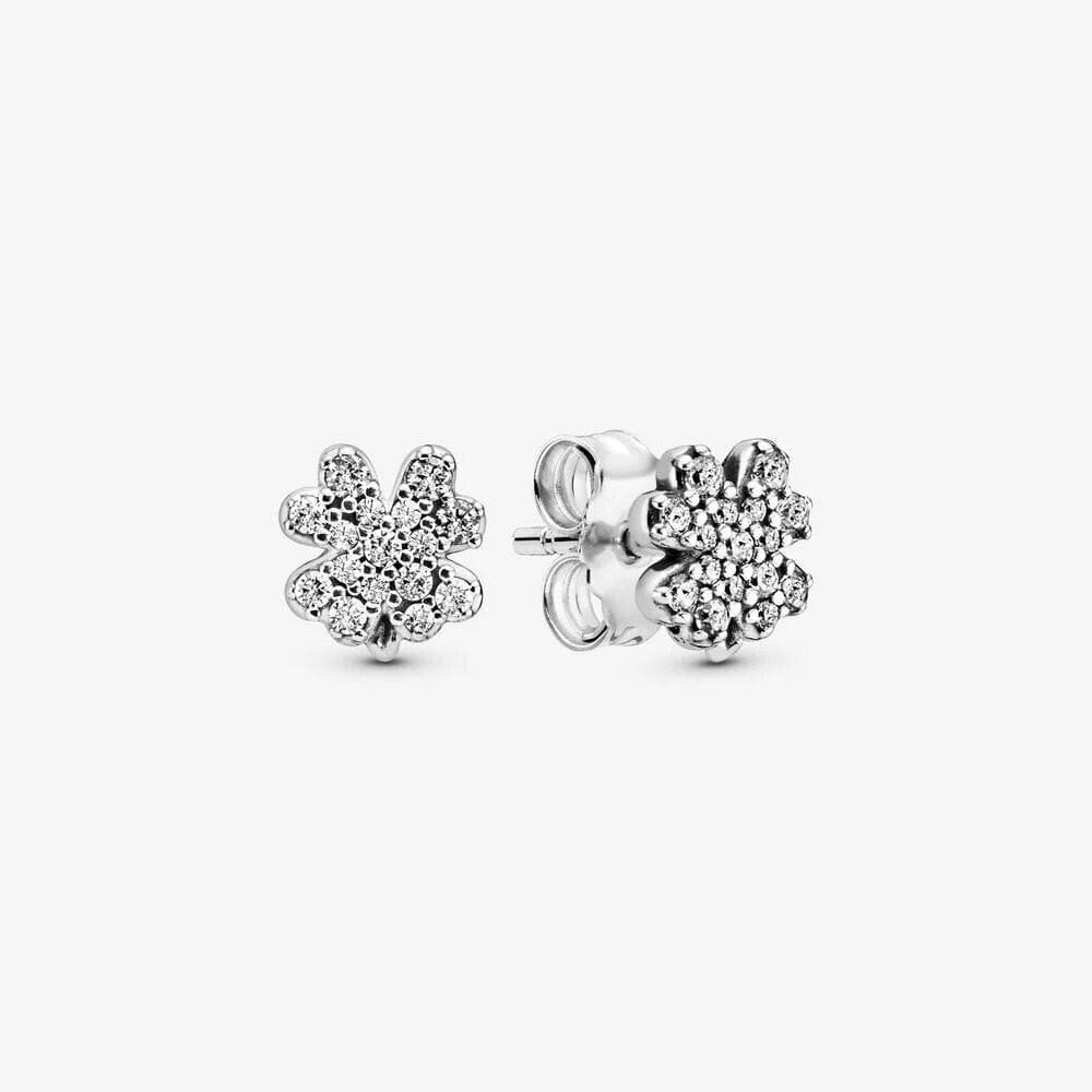 Pandora Orecchini a lobo Quadrifoglio portafortuna con pavé in Orecchini Alba Gioielli - Casoria, commercioVirtuoso.it