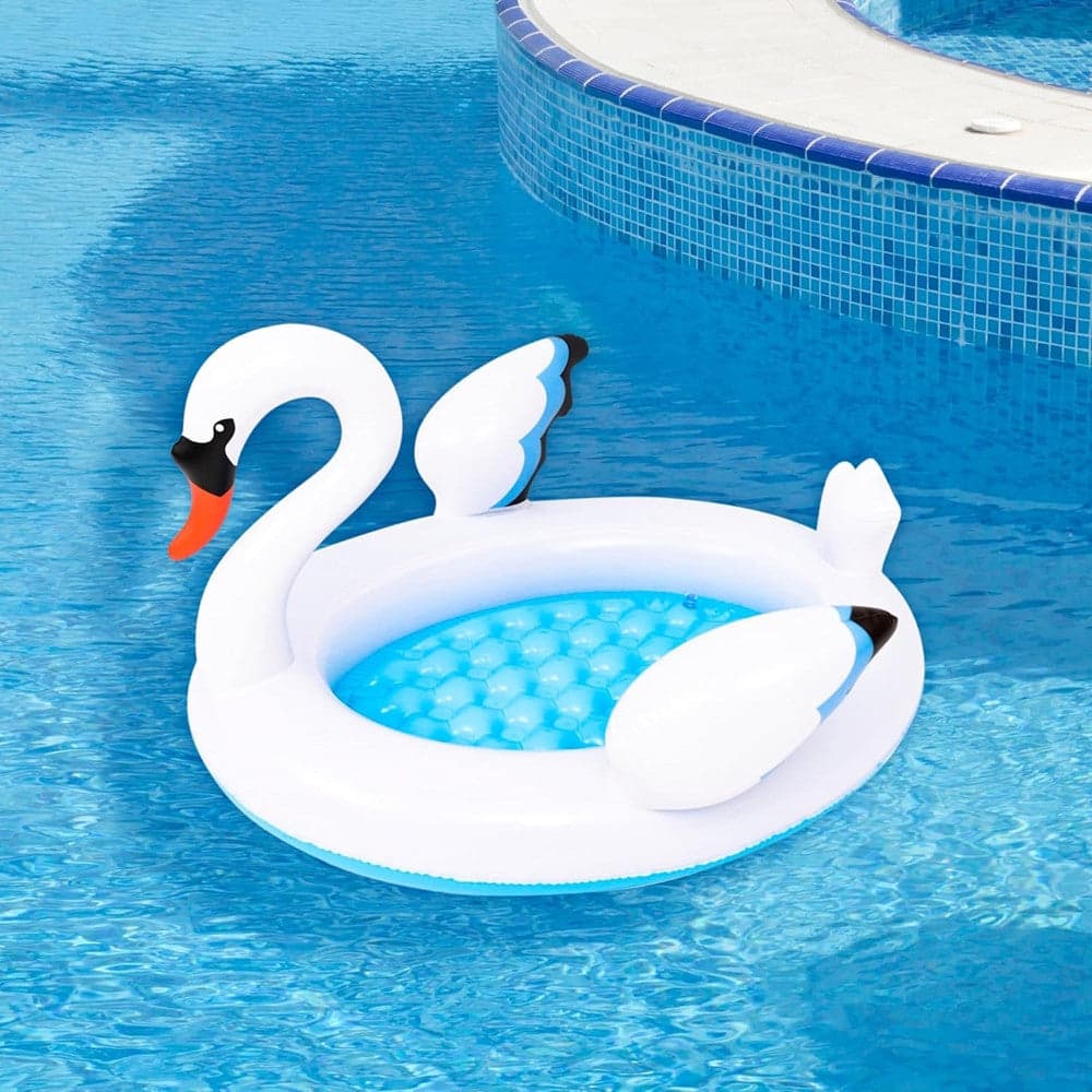 PISCINA GONFIABILE PER BAMBINI FORMA CIGNO 108X95X65CM GIARDINO DIVERTIMENTO 016147 in Canotti e gonfiabili galleggianti Trade Shop italia - Napoli, commercioVirtuoso.it