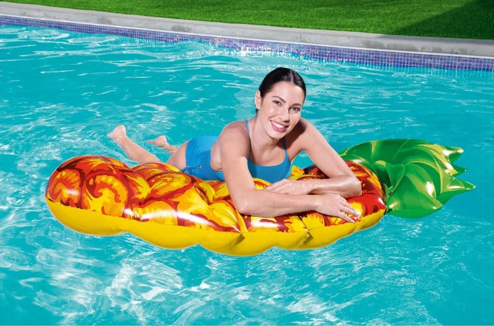 MATERASSINO GONFIABILE GRAFICA REALISTICA ANANAS GALLEGGIANTE PISCINA 174X96CM 016162 in Canotti e gonfiabili galleggianti Trade Shop italia - Napoli, commercioVirtuoso.it