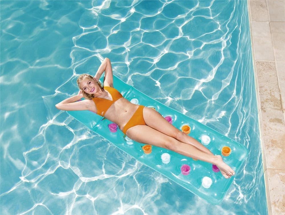 MATERASSINO GONFIABILE 18 BUCHI FASHION MARE PISCINA TRAPARENTE COLORATO 188X71CM 019951 in Canotti e gonfiabili galleggianti Trade Shop italia - Napoli, commercioVirtuoso.it