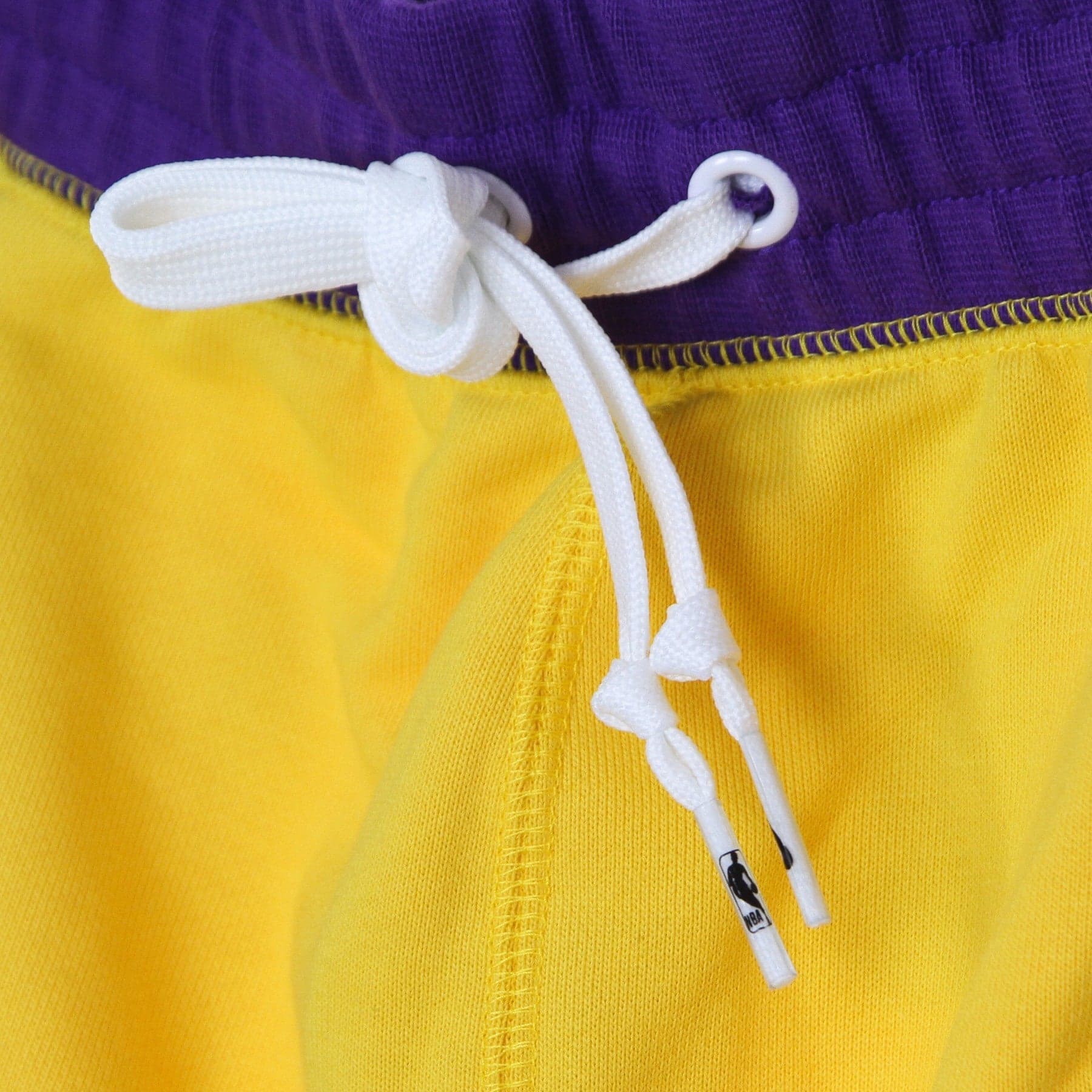 NIKE NBA Pantalone Corto Tuta Uomo Nba Short Fleece Courtside 75 Loslak Amarillo/field Purple/white/field Purple da uomo in Pantaloncini Drestige - Casamassima, commercioVirtuoso.it