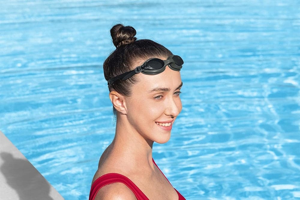 OCCHIALINI DA NUOTO LIGHTNING PRO RIVESTIMENTO ANTI UV ANTIAPPANNAMENTO 14+ ANNI 21130 in Occhialini Trade Shop italia - Napoli, commercioVirtuoso.it
