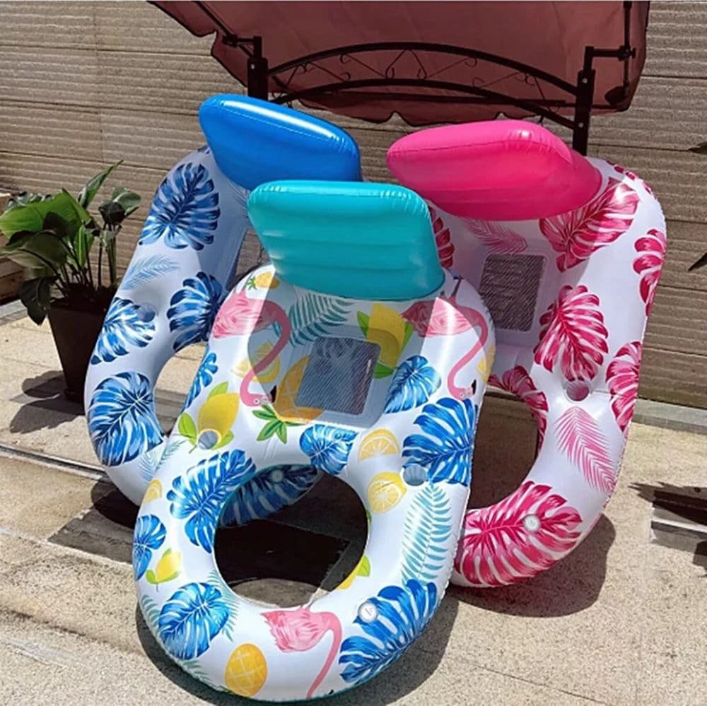 POLTRONA LOUNGE GONFIABILE GALLEGGIANTE CON PORTABICCHIERI PISCINA 170X110CM 628534 in Canotti e gonfiabili galleggianti Trade Shop italia - Napoli, commercioVirtuoso.it