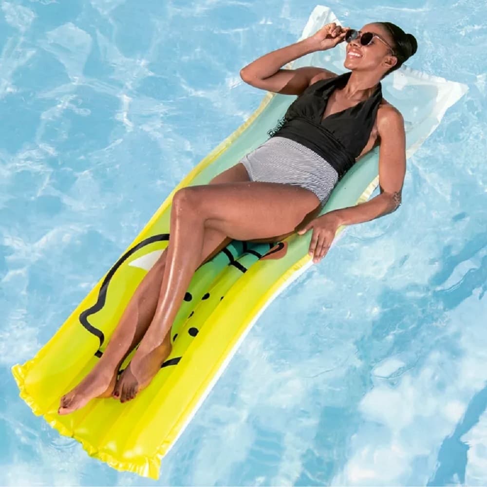 MATERASSINO GONFIABILE GALLEGGIANTE PISCINA GRAFICA CON LIMONE 183 X 69 CM 44122 in Canotti e gonfiabili galleggianti Trade Shop italia - Napoli, commercioVirtuoso.it
