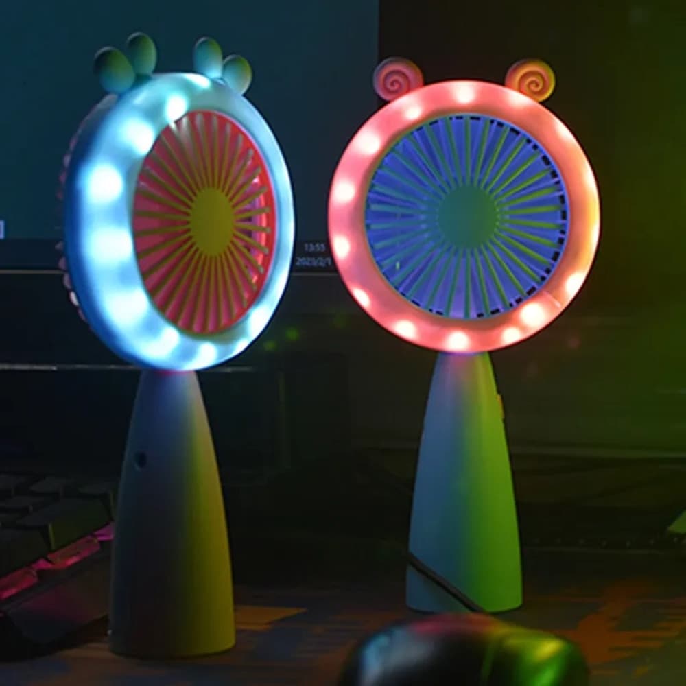 MINI VENTILATORE CON LUCE A LED HQ66-17 PORTATILE BATTERIA RICARICABILE USB 2 VELOCITÀ in Ventilatori da tavolo Trade Shop italia - Napoli, commercioVirtuoso.it