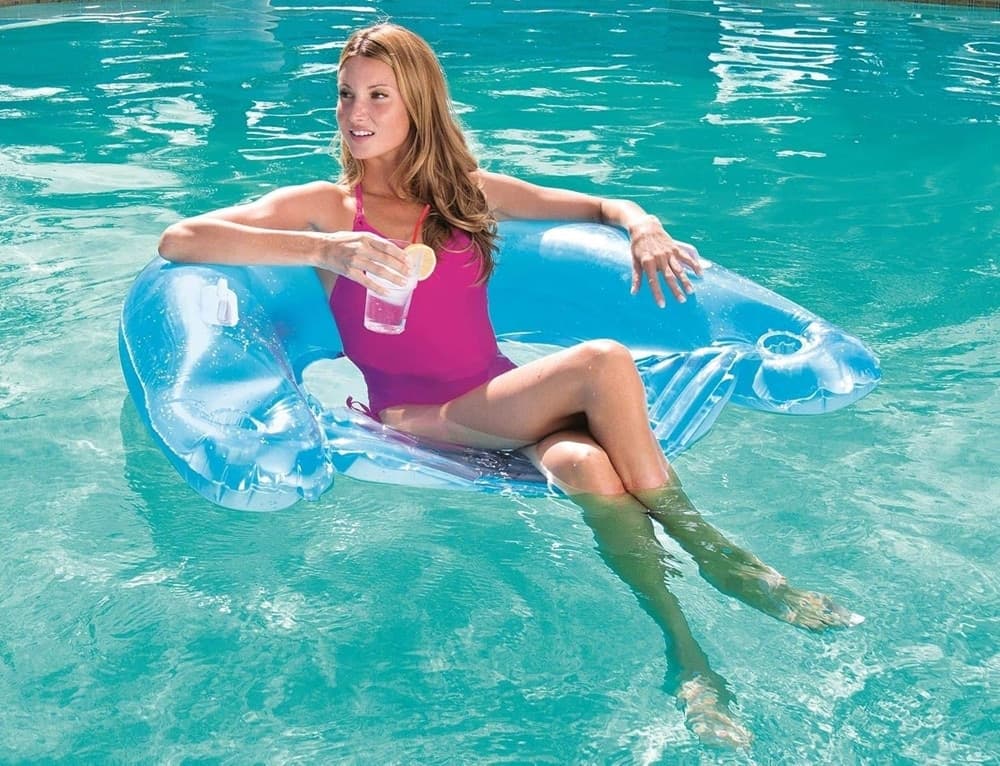 POLTRONA GONFIABILE GALLEGGIANTE SIT'N EASE 152X99CM CON MANIGLIE PORTABICCHIERI 43118 in Canotti e gonfiabili galleggianti Trade Shop italia - Napoli, commercioVirtuoso.it