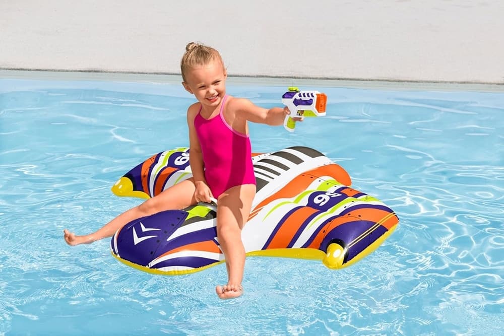 CAVALCABILE GONFIABILE SPLASH SHUTTLE 117X107CM GALLEGGIANTE CON MANIGLIA PISTOLA 41503 in Canotti e gonfiabili galleggianti Trade Shop italia - Napoli, commercioVirtuoso.it