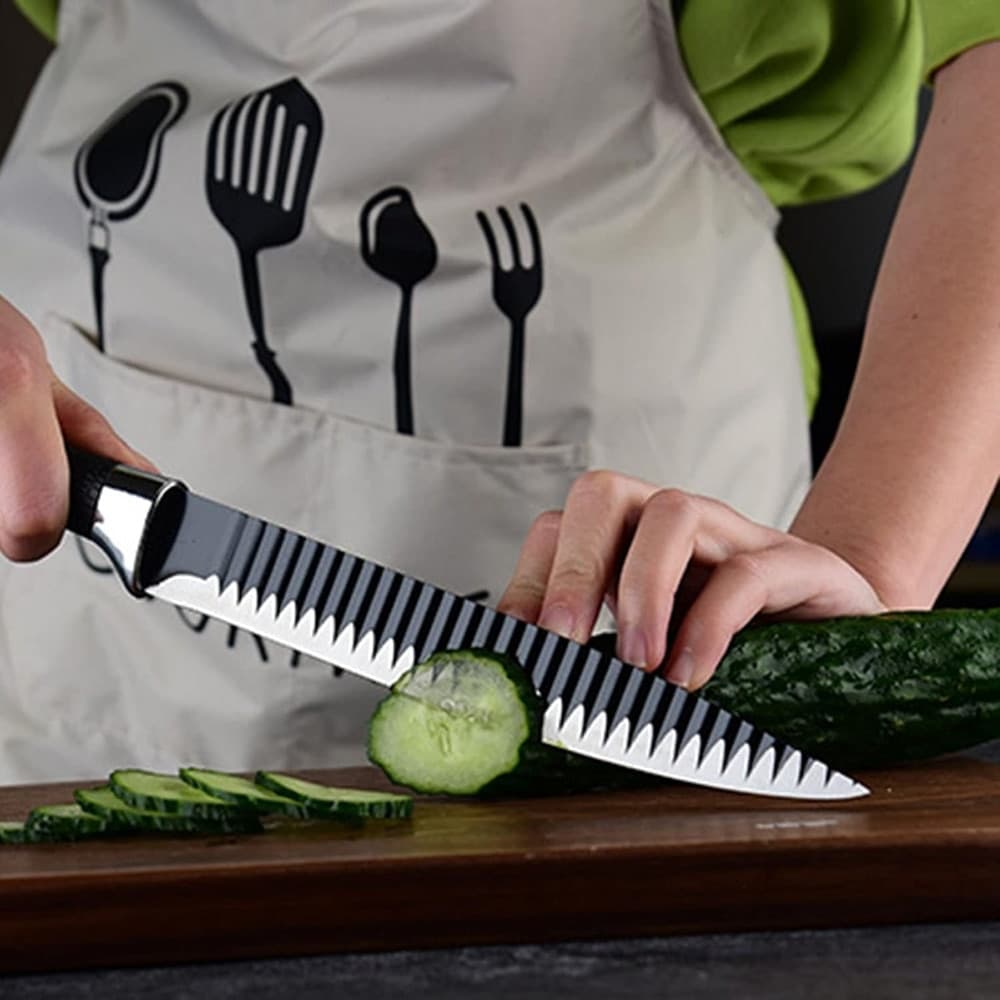 SET DI COLTELLI DA CUCINA IN ACCIAIO 6PZ MANICO IN SILICONE CON MOTIVO ONDULATO NERO in Set di coltelli da cucina Trade Shop italia - Napoli, commercioVirtuoso.it