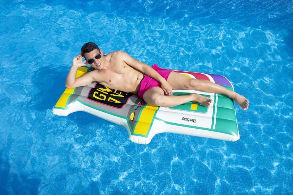 MATERASSINO GONFIABILE GALLEGGIANTE PISCINA AQUA ARCADE GRAFICA FORMA VIDEOGIOCO 43851 in Canotti e gonfiabili galleggianti Trade Shop italia - Napoli, commercioVirtuoso.it
