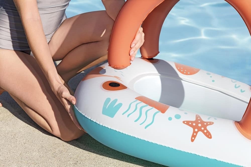 CANOTTINO GOMMONE COMFORT PLUSH PER BAMBINI TETTO PARASOLE DESIGN CREATURE MARINE 34203 in Canotti e gonfiabili galleggianti Trade Shop italia - Napoli, commercioVirtuoso.it