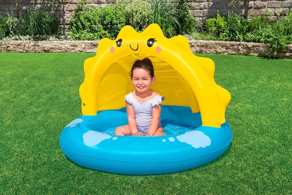 PISCINA GONFIABILE PER BAMBINI + 2 ANNI SUNNY DAYS 101X97X71CM CON COPERTURA 52637 in Piscinette per bambini Trade Shop italia - Napoli, commercioVirtuoso.it