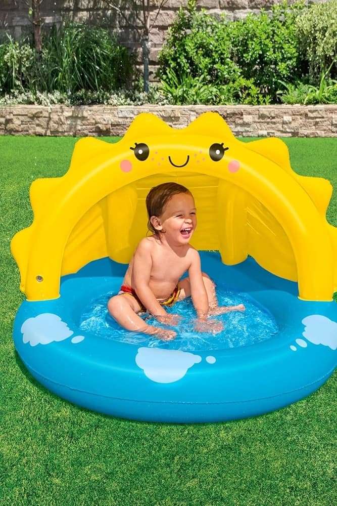 PISCINA GONFIABILE PER BAMBINI + 2 ANNI SUNNY DAYS 101X97X71CM CON COPERTURA 52637 in Piscinette per bambini Trade Shop italia - Napoli, commercioVirtuoso.it
