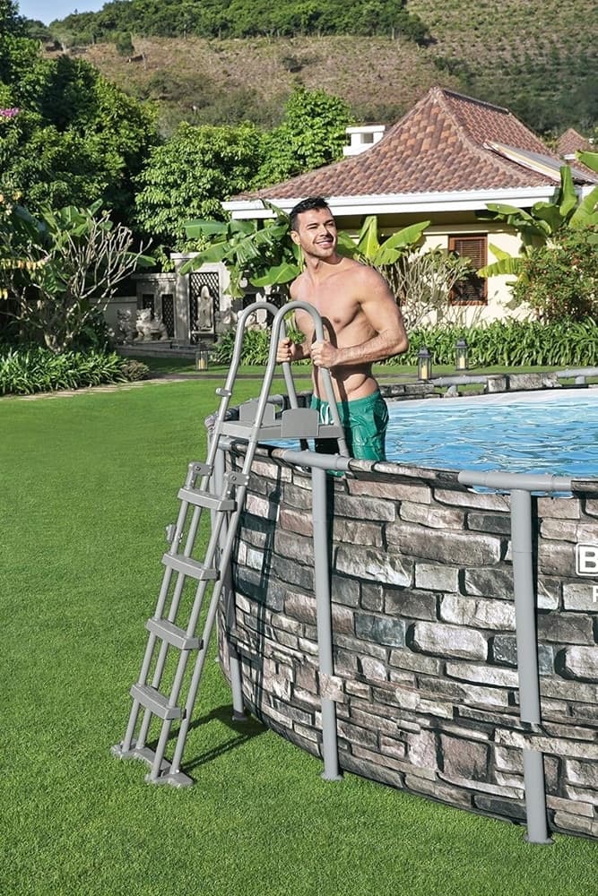 SCALETTA DI SICUREZZA PER PISCINE 132CM CON GRADINI IN PLASTICA TELAIO IN METALLO 58332 in Scalette Trade Shop italia - Napoli, commercioVirtuoso.it