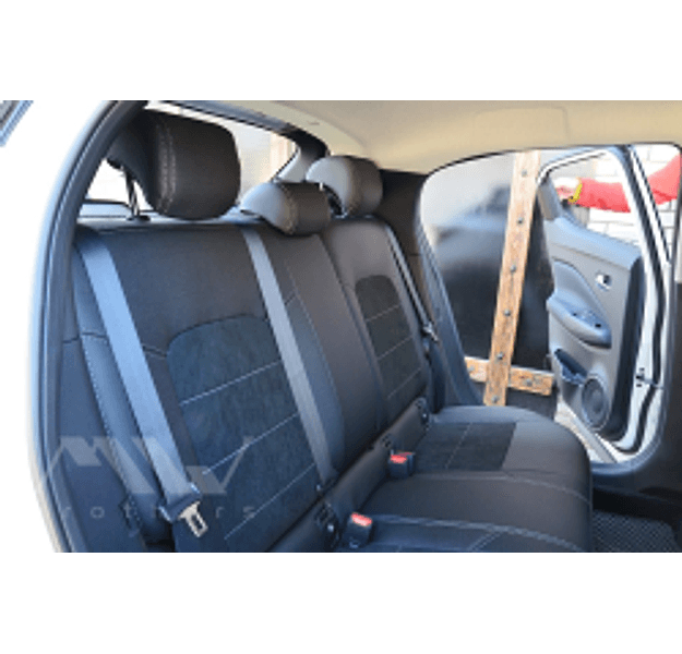 Set coprisedili su misura per Nissan Juke 2 (2019+), Leather style in Set per interni Autooggetti.it - Roma, commercioVirtuoso.it