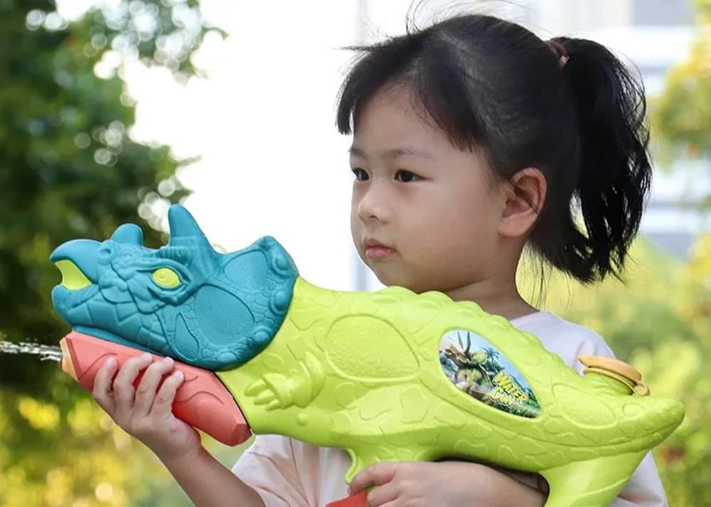 PISTOLA AD ACQUA PER BAMBINI A FORMA DI DINOSAURO TRICERATOPO 28.5CM GIOCO ESTIVO 618571 in Pistole d'acqua Trade Shop italia - Napoli, commercioVirtuoso.it