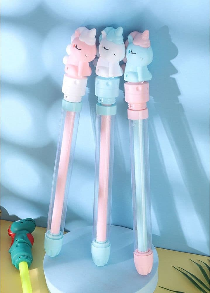TUBO CANNONE SPARA ACQUA A FORMA DI UNICORNO 36.6CM GIOCO PER BAMBINI ESTATE 6737021 in Spruzzini e fontanelle giocattolo Trade Shop italia - Napoli, commercioVirtuoso.it