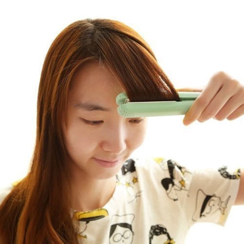 MINI PIASTRA PER CAPELLI PORTATILE PROFESSIONALE CON CONTENITORE PLASTICA PER DONNE RAGAZZE in Piastre per capelli Trade Shop italia - Napoli, commercioVirtuoso.it