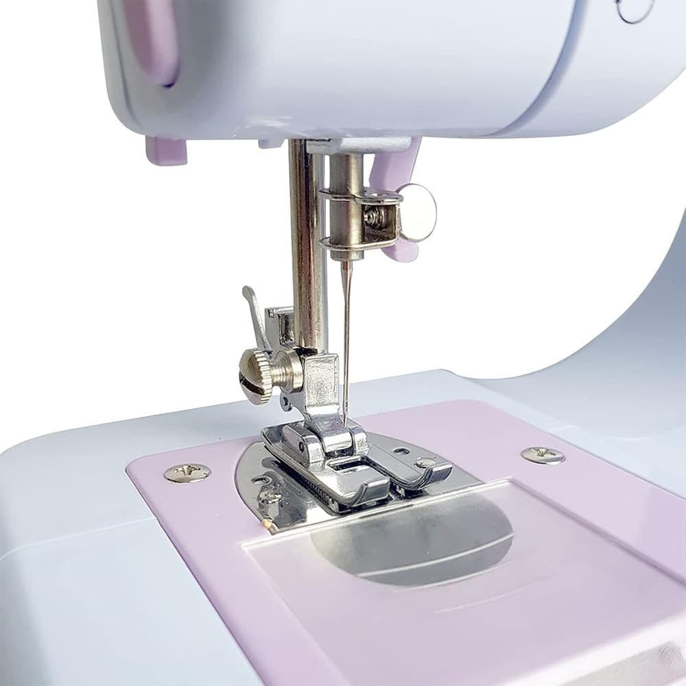 MACCHINA DA CUCIRE PORTATILE CON 12 PUNTI USO DOMESTICO SISTEMA CON 2 VELOCITÀ DI CUCITO in Macchine tagliacuci Trade Shop italia - Napoli, commercioVirtuoso.it